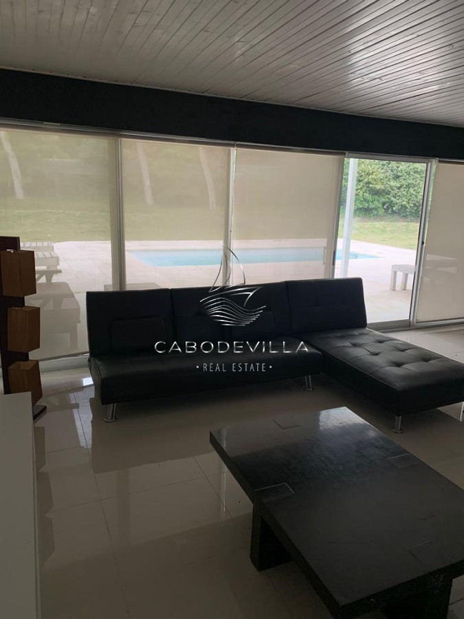 Casa ID.206 - En venta casa de 4 dormitorios, piscina Punta Ballena