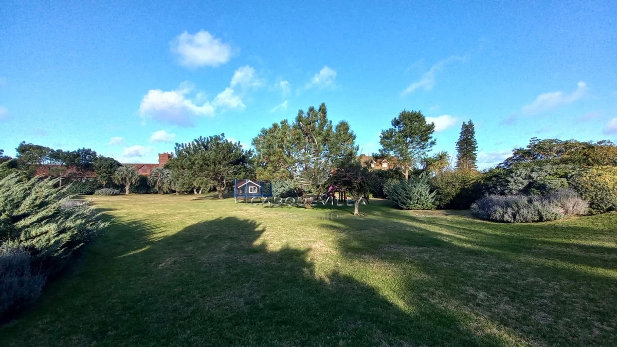 Casa ID.317 - En venta mansión a metros del mar, Golf Punta del Est