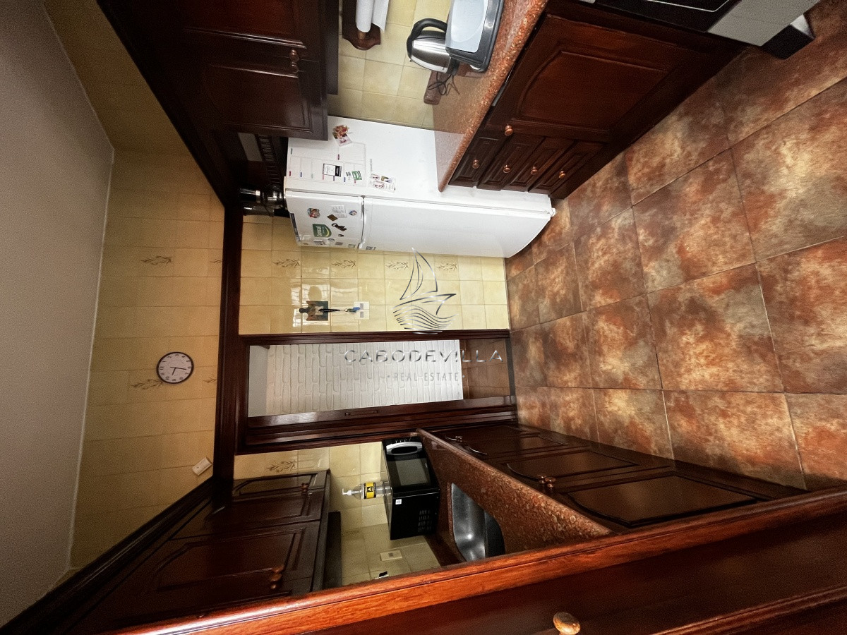 Casa ID.240 - Casa en alquiler  3 dormitorios más dependencia de servicio Pinares Punta del Este