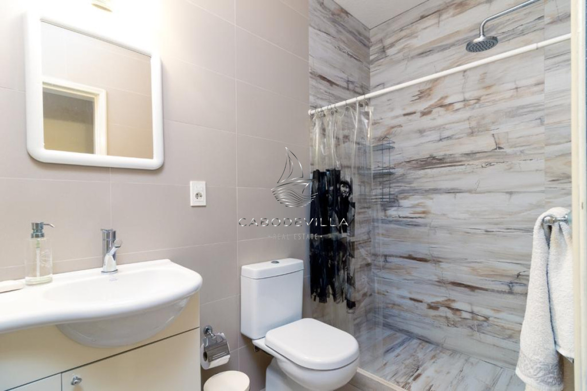 Casa ID.79 - Venta y Alquiler anual casa de 5 dormitorios con piscina climatizada Punta del Este 