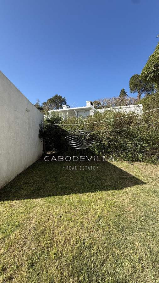 Casa ID.911 - Alquiler casa de 4 dormitorios Punta Ballena 