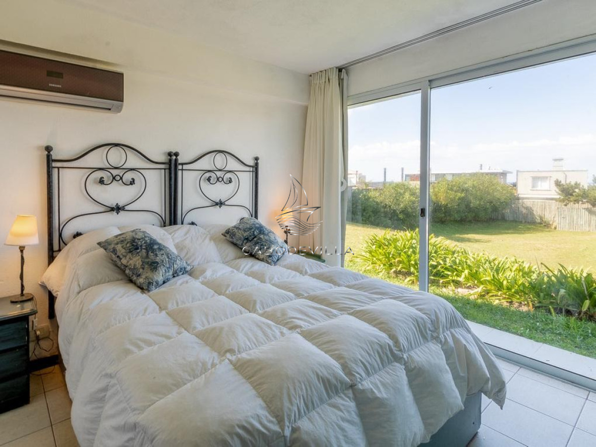 Casa ID.113 - Venta y Alquiler de casa de 5 dormitorios Montoya la Barra