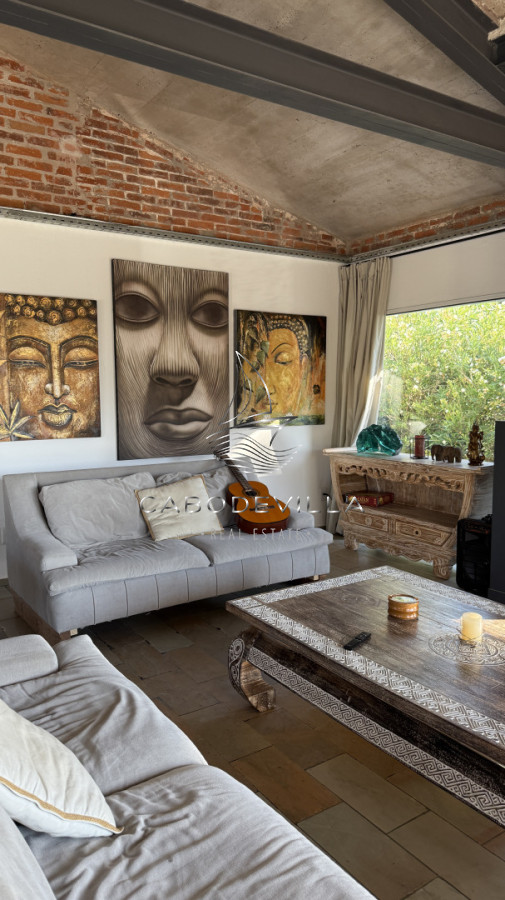 Casa ID.1005 - Venta con renta casa de 5 dormitorios Solanas 