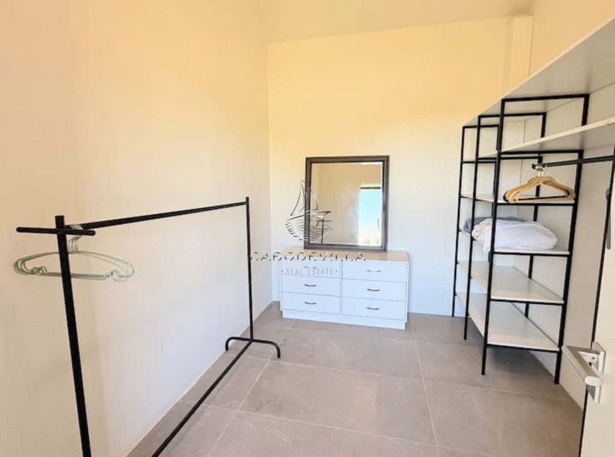 Casa ID.1141 - Casa de 4 dormitorios en alquiler anual Barrio privado La Barra