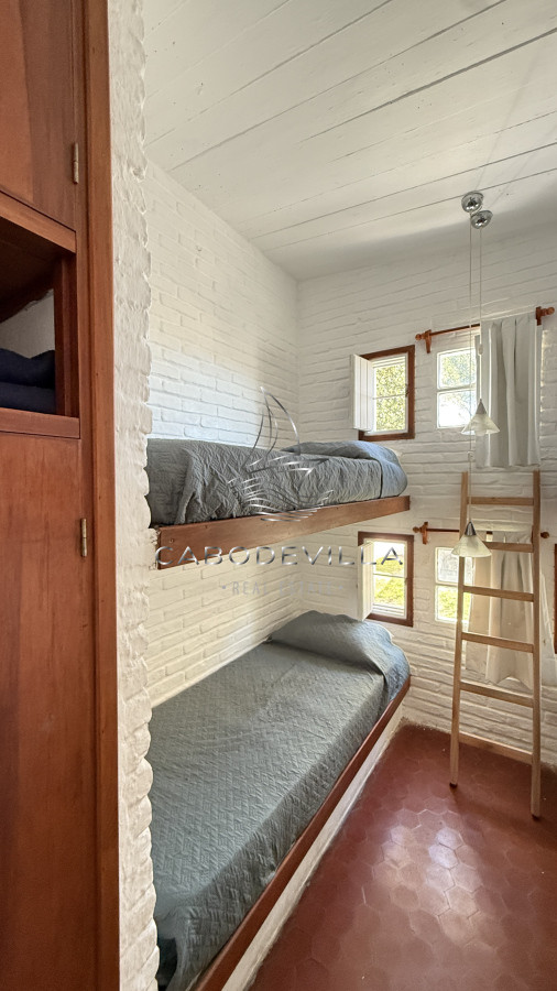 Casa ID.911 - Alquiler casa de 4 dormitorios Punta Ballena 