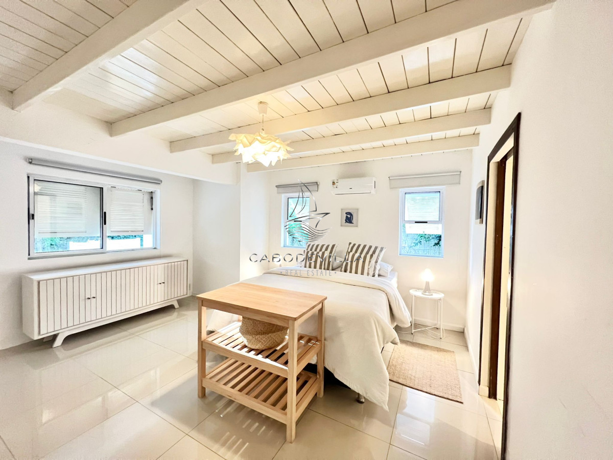 Casa ID.617 - En venta y alquiler anual hermosa casa en Punta ballena de 4 dormitorios 
