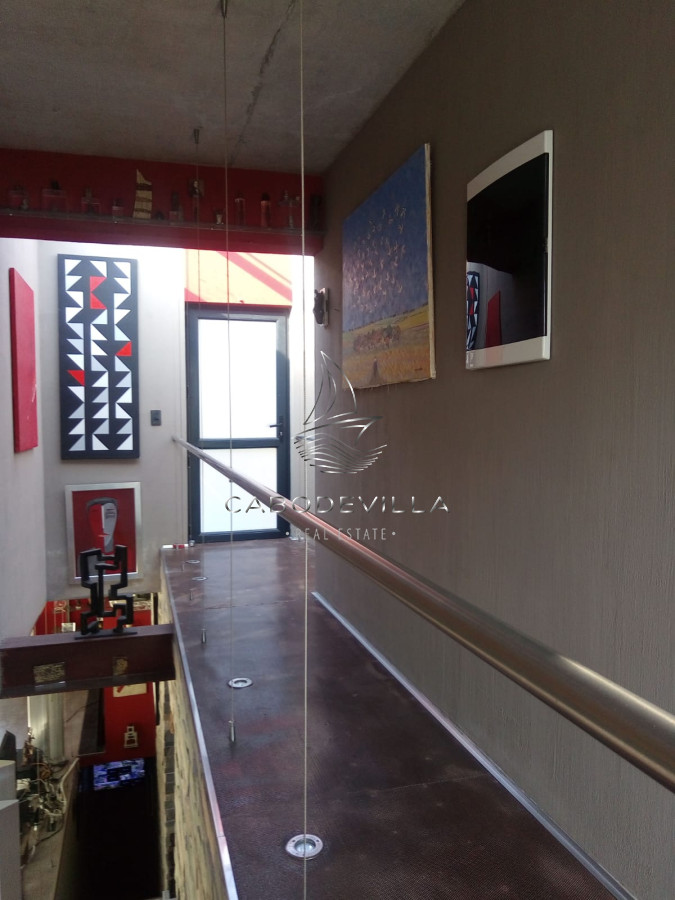 Casa ID.812 - Muy sólida construcción en Parada 26 Playa Brava