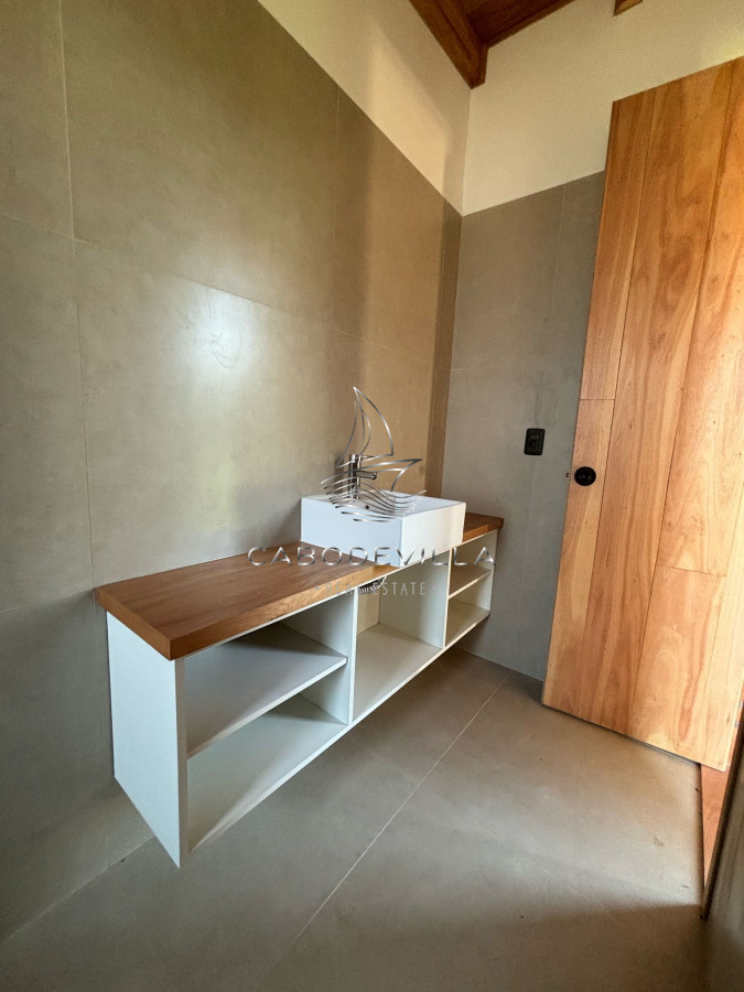 Casa ID.731 - En venta y alquiler anual casa en José Ignacio 