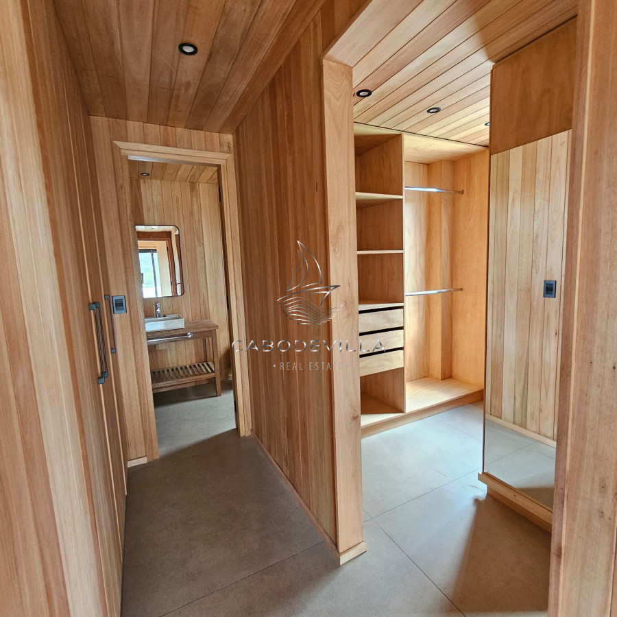 Casa ID.688 - En venta y alquiler excepcional casa en barrio privado en La Barra 