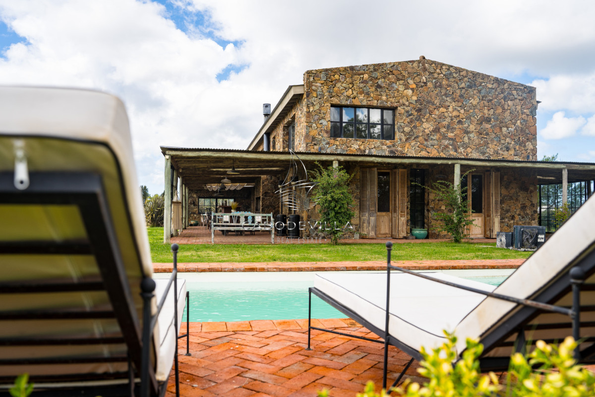 Casa ID.1045 - En venta casa barrio privado Punta del Este 