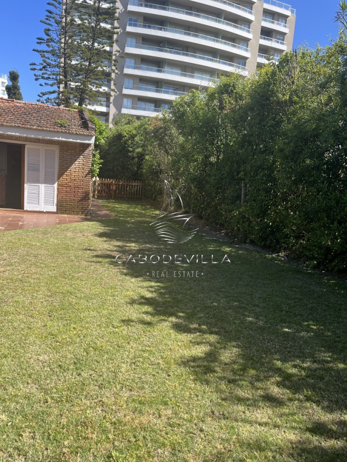 Casa ID.156 - Casa de 4 dormitorios playa brava 
