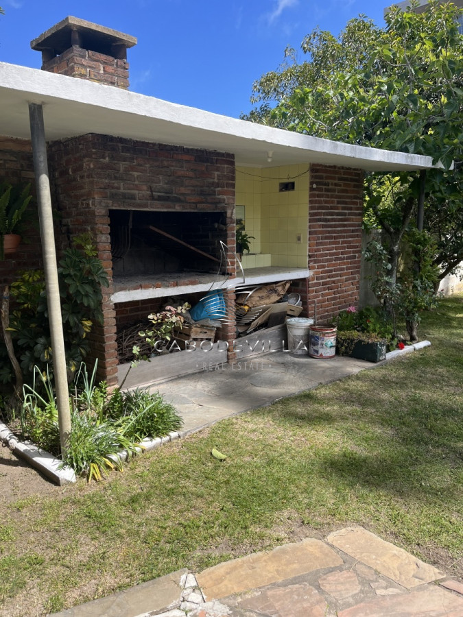 Casa ID.114 - Casa de 3 dormitorios Aidy Grill Punta del Este en alquiler anual 