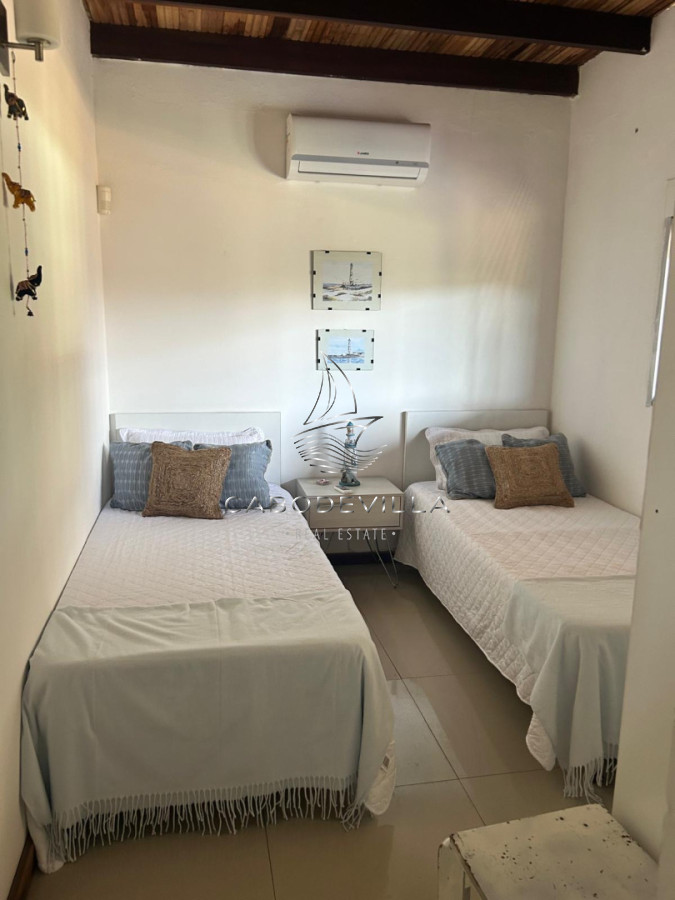 Casa ID.1084 - Casa de 3 dormitorios y 2 baños - Balneario Bs