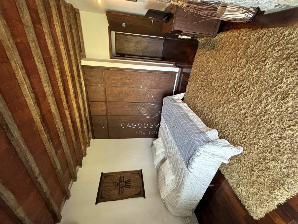 Casa ID.209 - Casa en venta y alquiler de 4 dormitorios con piscina climatizada José Ignacio Punta del Este 