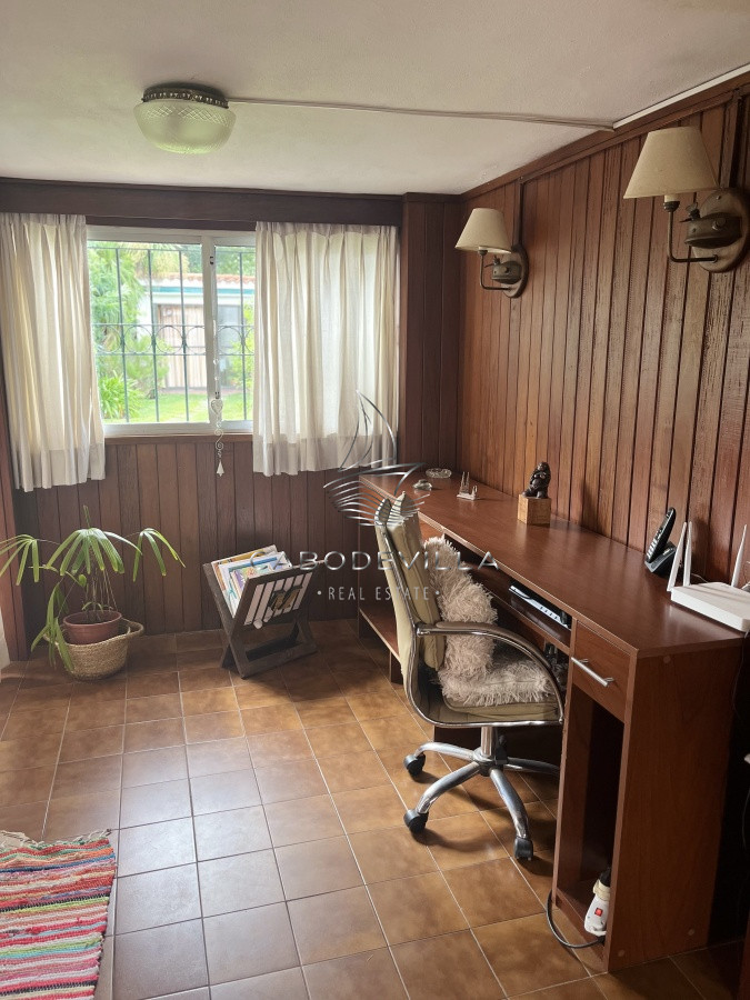 Casa ID.240 - Casa en alquiler  3 dormitorios más dependencia de servicio Pinares Punta del Este