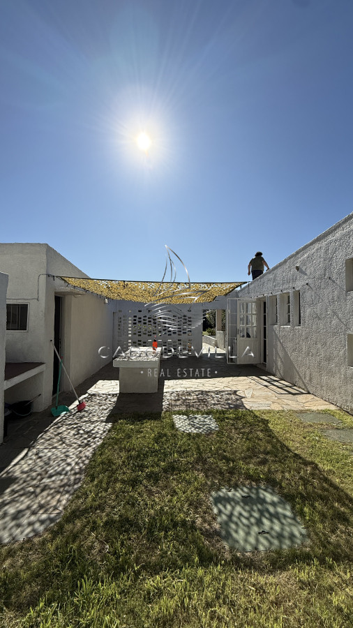 Casa ID.911 - Alquiler casa de 4 dormitorios Punta Ballena 