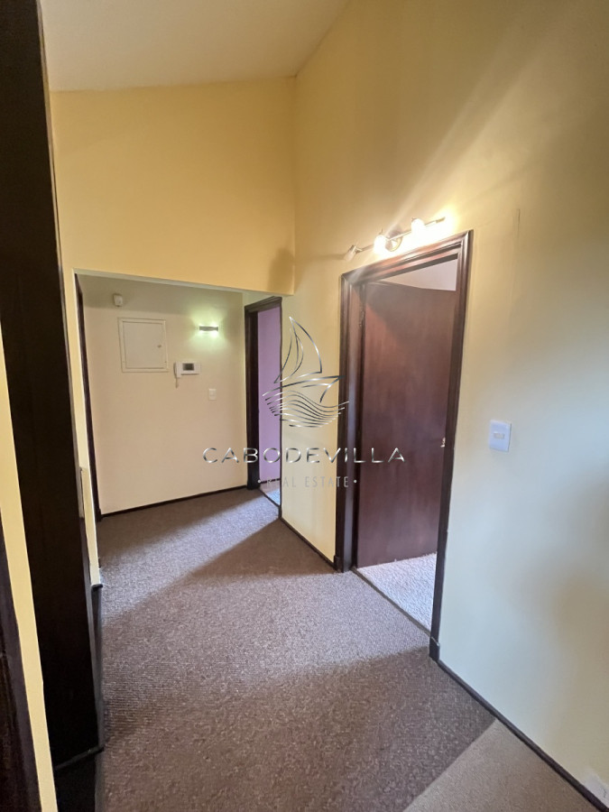 Casa ID.268 - En venta y alquiler anual casa de 4 dormitorios más dependencia de servicio Punta del Este 