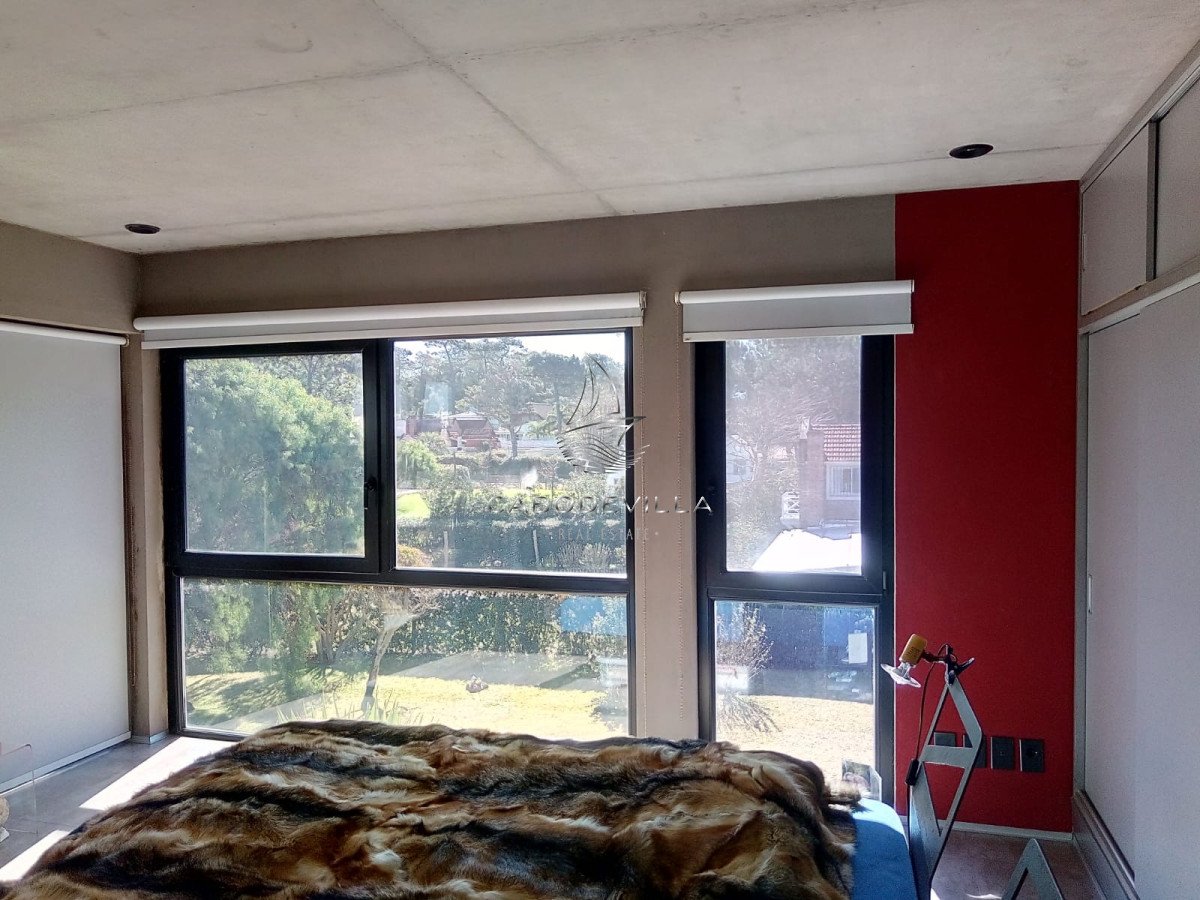 Casa ID.812 - Muy sólida construcción en Parada 26 Playa Brava
