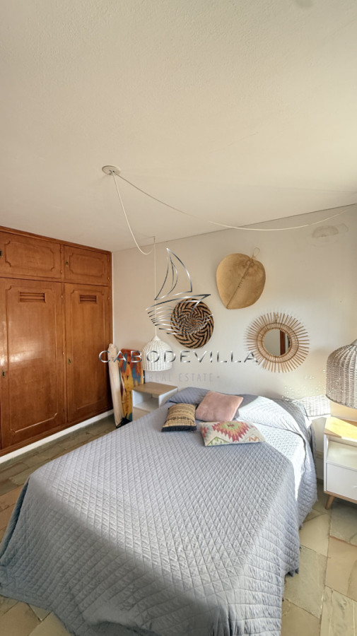 Casa ID.1005 - Venta con renta casa de 5 dormitorios Solanas 