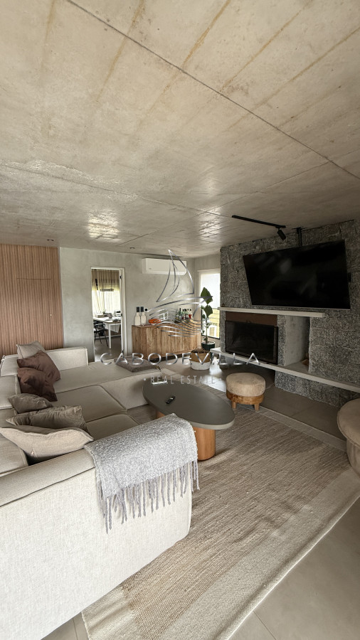 Casa ID.980 - En alquiler casa de 3 dormitorios en Manantiales 