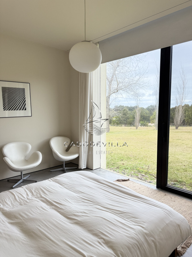 Casa ID.870 - En venta y alquiler Chacra en Manantiales 