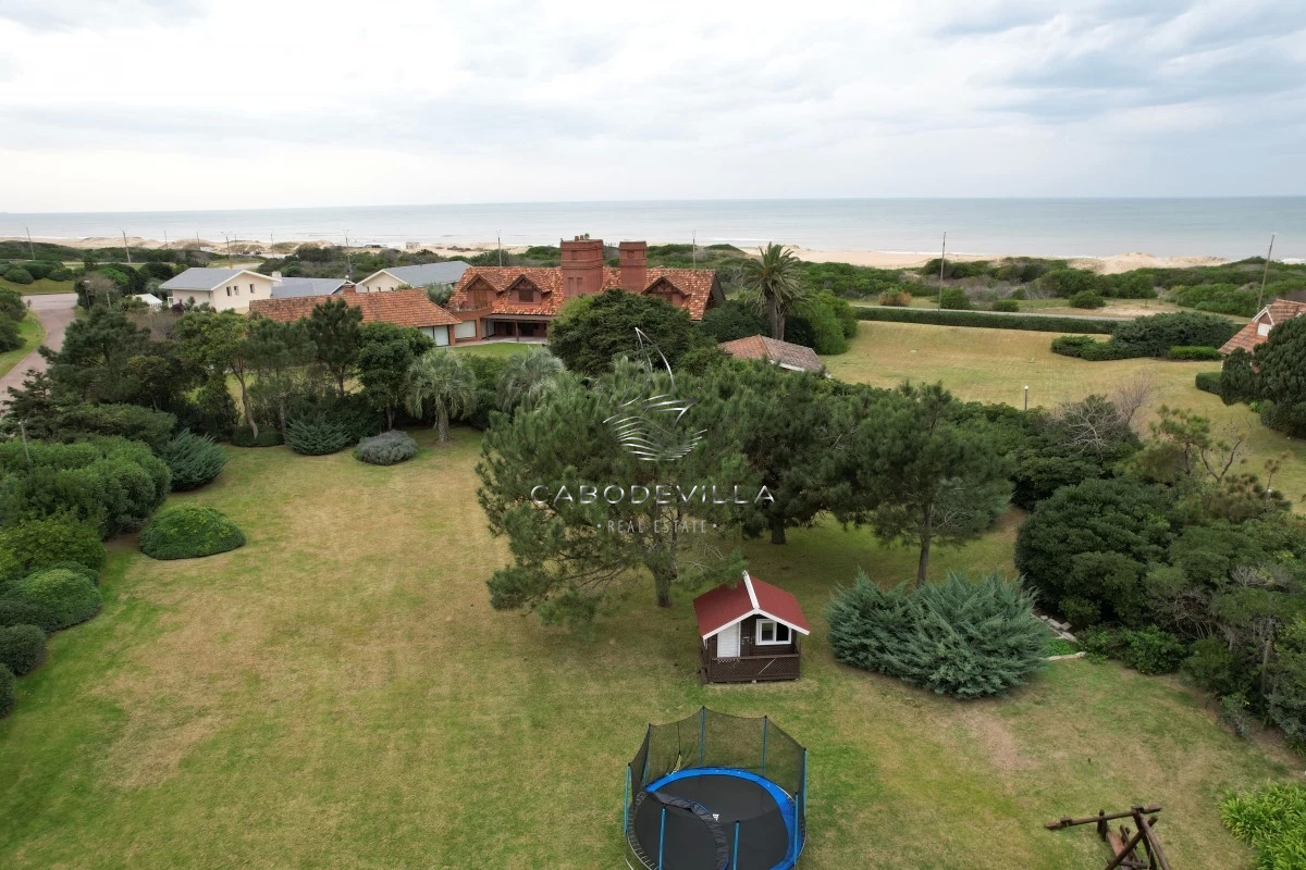 Casa ID.317 - En venta mansión a metros del mar, Golf Punta del Est