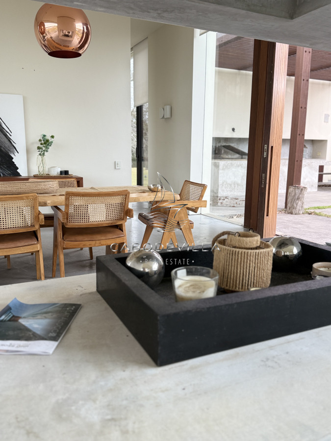 Casa ID.870 - En venta y alquiler Chacra en Manantiales 