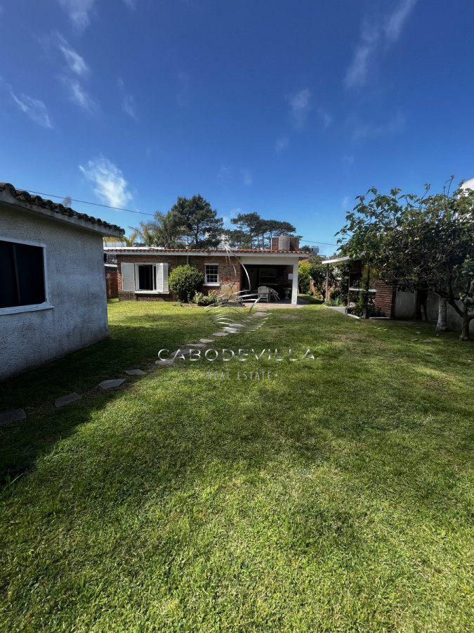 Casa ID.114 - Casa de 3 dormitorios Aidy Grill Punta del Este en alquiler anual 