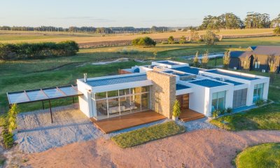 En venta y alquiler anual casa barrio privado apunta del Este