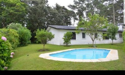 En venta casa de 4 dormitorios, Punta del Este