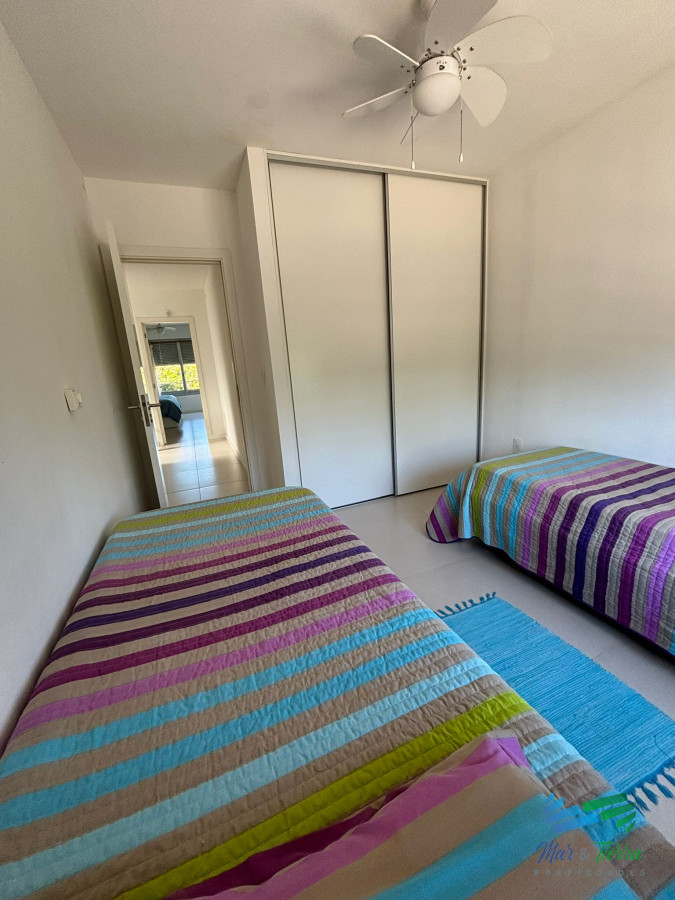 Casa ID.4664 - Casa en Pinares !! ALQUILER ANUAL Y VENTA CON PISCINA, ESTUFA A LEÑA Y LOSA RADIANTE