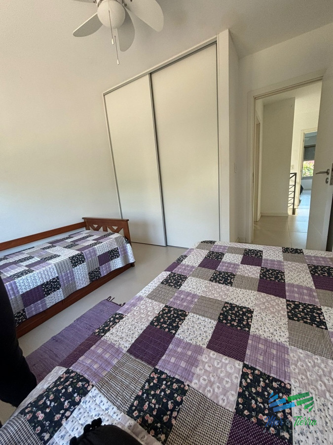 Casa ID.4664 - Casa en Pinares !! ALQUILER ANUAL Y VENTA CON PISCINA, ESTUFA A LEÑA Y LOSA RADIANTE
