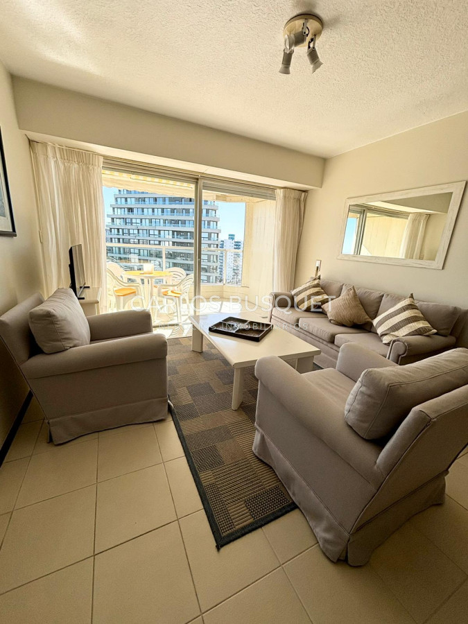 Apartamento ID.566 - Amplio apartamento 2 dormitorios en Parquemar R 