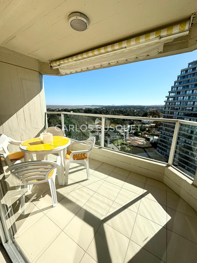 Apartamento ID.566 - Amplio apartamento 2 dormitorios en Parquemar R 