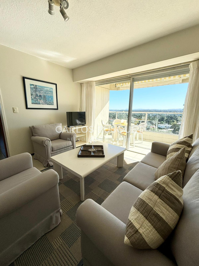 Apartamento ID.566 - Amplio apartamento 2 dormitorios en Parquemar R 