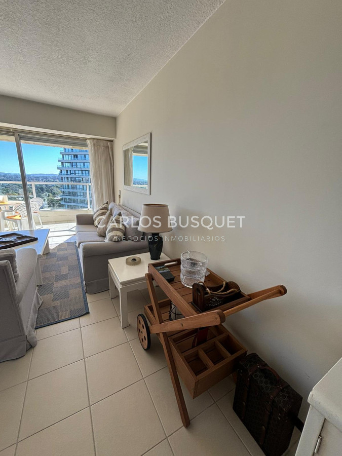 Apartamento ID.566 - Amplio apartamento 2 dormitorios en Parquemar R 