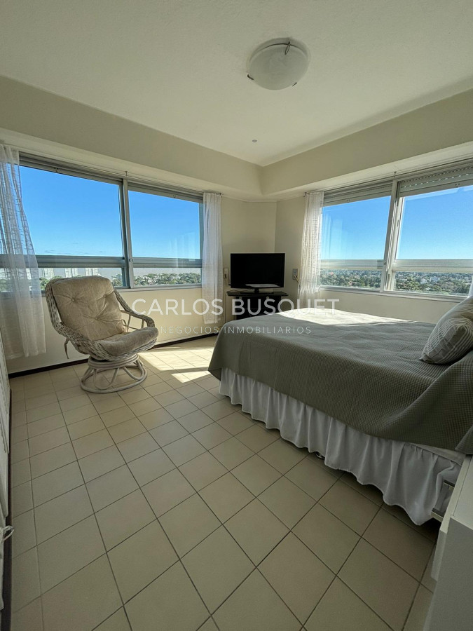 Apartamento ID.566 - Amplio apartamento 2 dormitorios en Parquemar R 