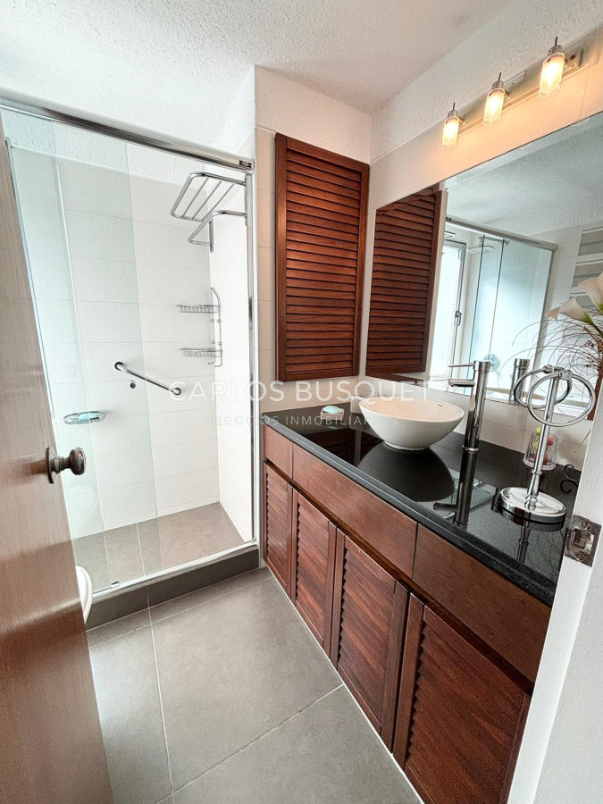 Apartamento ID.566 - Amplio apartamento 2 dormitorios en Parquemar R 