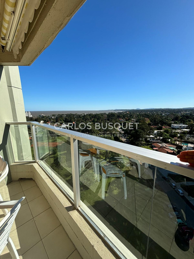 Apartamento ID.566 - Amplio apartamento 2 dormitorios en Parquemar R 