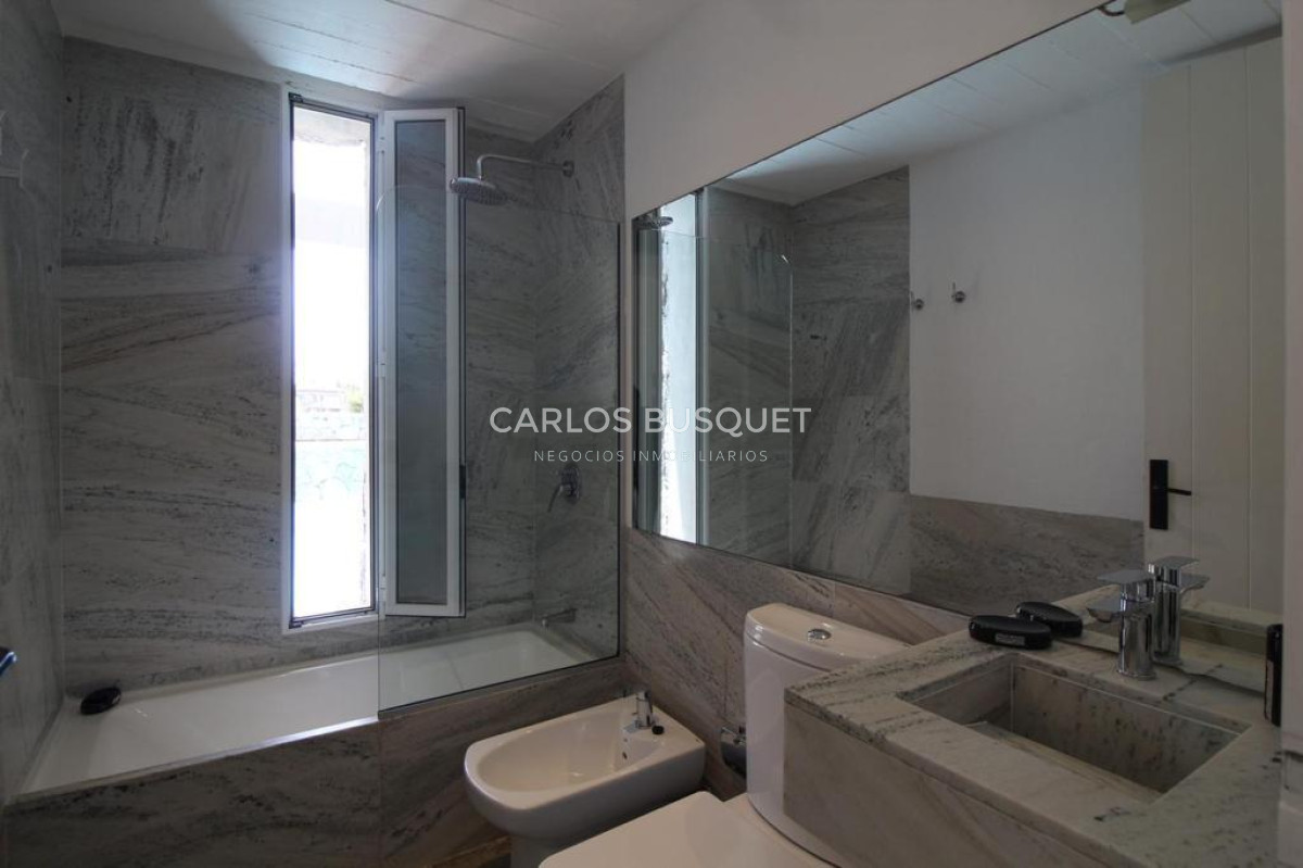 Casa ID.633 - CASA EN ALQUILER TEMPORAL, DE 4 DORMITORIOS, EN JOSE IGNACIO BARRIO PRIVADO