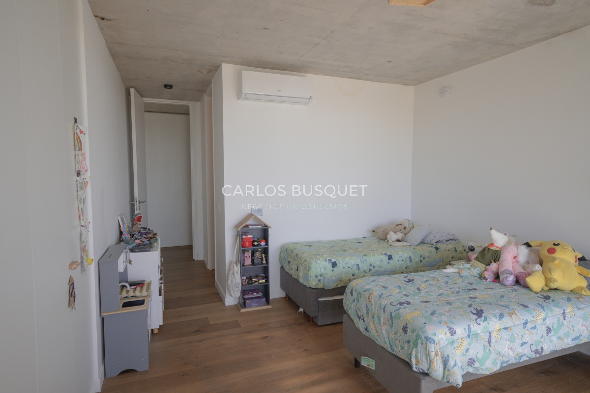 Casa ID.1088 - Hermosa casa en el Quijote- 3 dormitorios + dependencia de servicio con baño. DISPONIBLE EN ALQUILER ANUAL A PARTIR DE MARZO 2025
