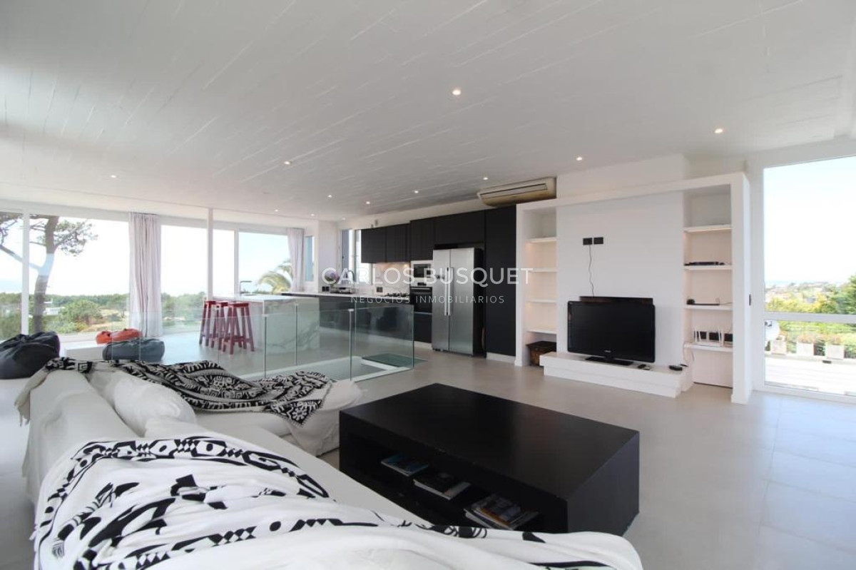 Casa ID.633 - CASA EN ALQUILER TEMPORAL, DE 4 DORMITORIOS, EN JOSE IGNACIO BARRIO PRIVADO