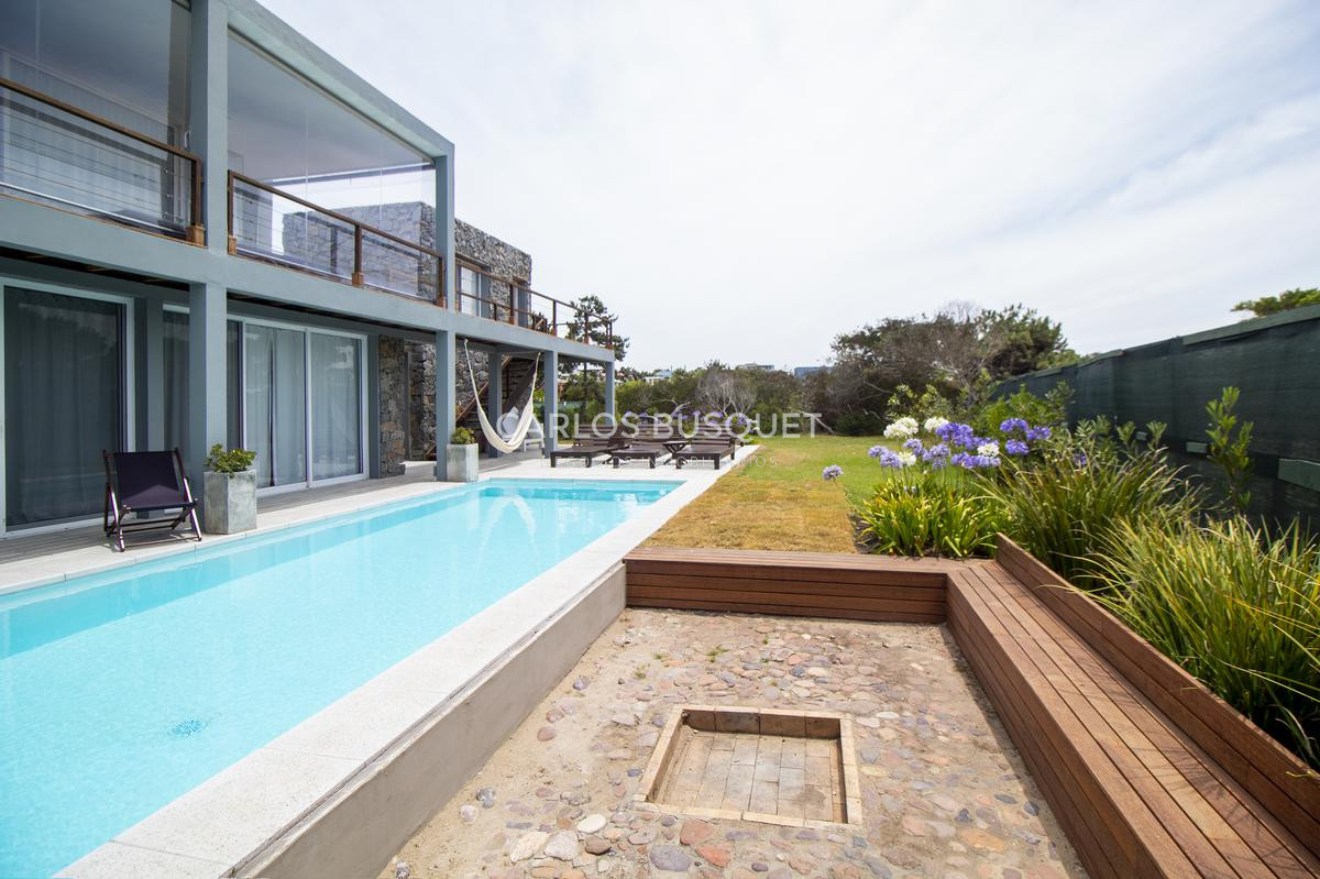 Casa ID.634 - Excelente Casa en Jose Ignacio en Alquiler Temporal en Barrio Privado