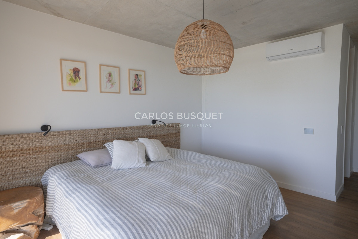 Casa ID.1088 - Hermosa casa en el Quijote- 3 dormitorios + dependencia de servicio con baño. DISPONIBLE EN ALQUILER ANUAL A PARTIR DE MARZO 2025