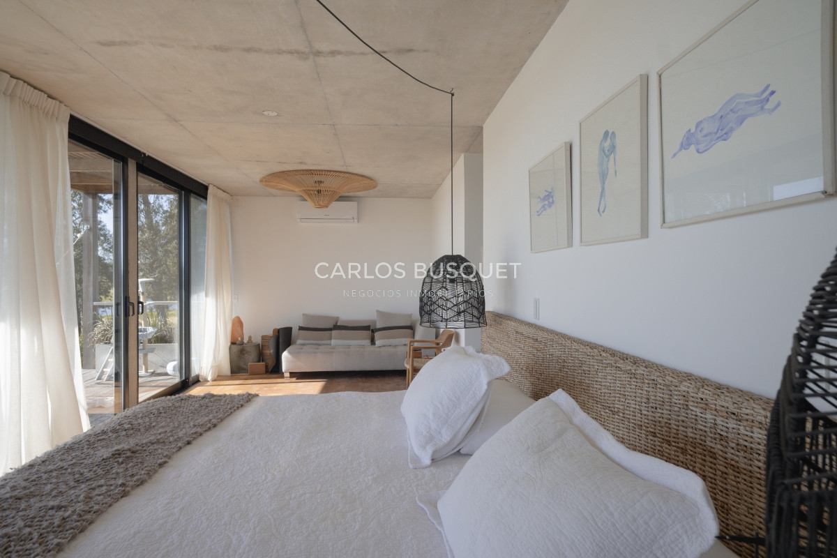 Casa ID.1088 - Hermosa casa en el Quijote- 3 dormitorios + dependencia de servicio con baño. DISPONIBLE EN ALQUILER ANUAL A PARTIR DE MARZO 2025
