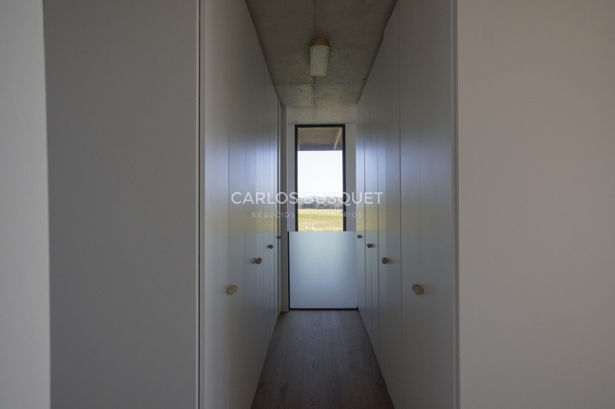 Casa ID.1088 - Hermosa casa en el Quijote- 3 dormitorios + dependencia de servicio con baño. DISPONIBLE EN ALQUILER ANUAL A PARTIR DE MARZO 2025