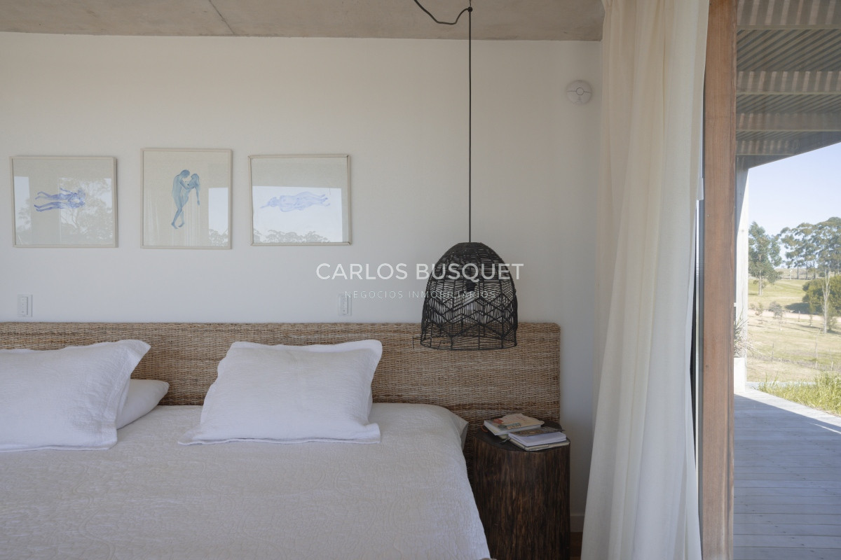 Casa ID.1088 - Hermosa casa en el Quijote- 3 dormitorios + dependencia de servicio con baño. DISPONIBLE EN ALQUILER ANUAL A PARTIR DE MARZO 2025