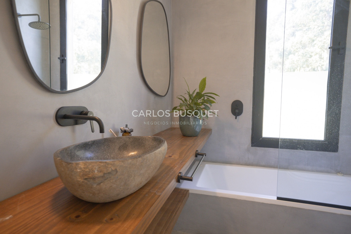Casa ID.1088 - Hermosa casa en el Quijote- 3 dormitorios + dependencia de servicio con baño. DISPONIBLE EN ALQUILER ANUAL A PARTIR DE MARZO 2025