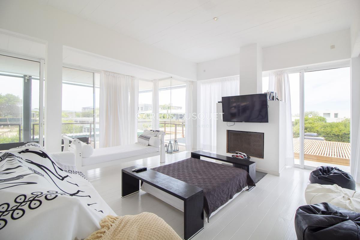 Casa ID.634 - Excelente Casa en Jose Ignacio en Alquiler Temporal en Barrio Privado