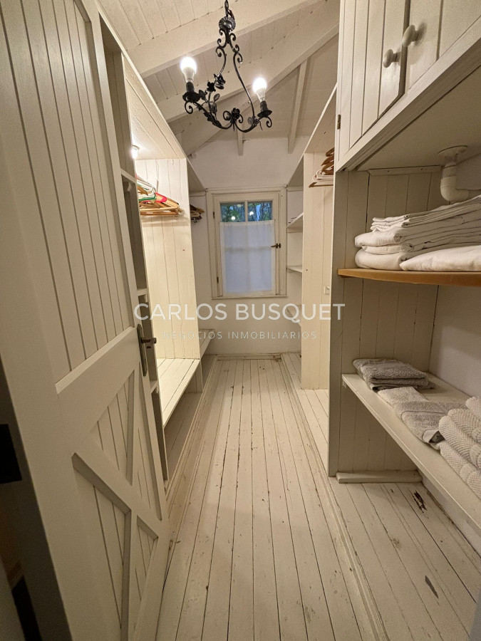 Casa ID.1086 - Casa en BARRIO PRIVADO!! ALQUILER ANUAL Y VENTA